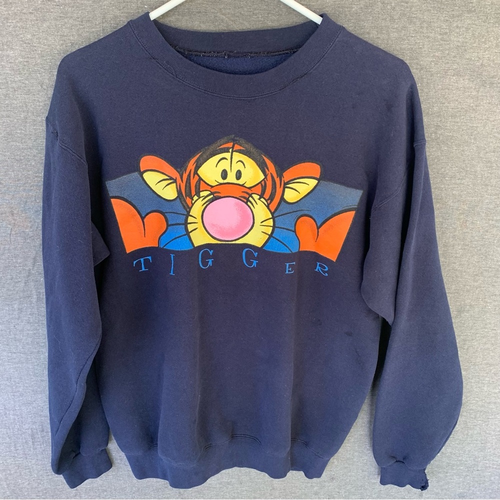 Vintage Disney Navy Tigger Graphic Crewneck Sweatshirt 90s Size Medium Pullover